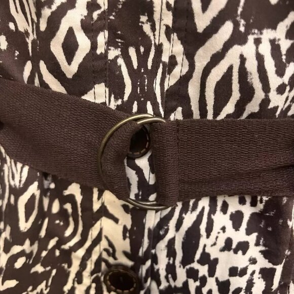 Unbranded. Sz L - XL. Animal Print. Brown Cream. Denim Shacket. Belted. B112 - Picture 2 of 6